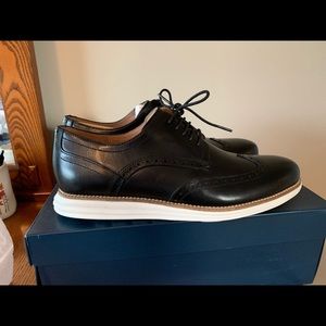 Cole Haan men’s black/white wing tips